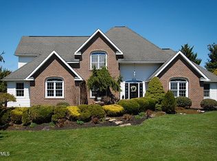 181 Golf View Dr, Lewisburg, PA 17837