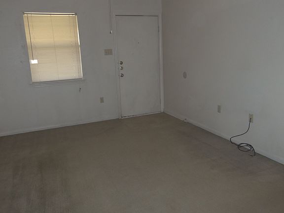 3rd image of 306 S 5th St #A