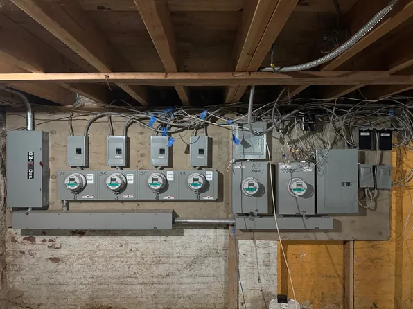 226 Marcus Garvey Boulevard image 5 of 8