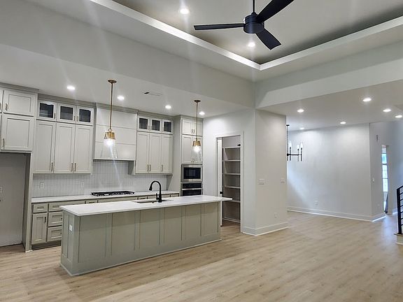 3rd image of 133 McKinley Cir