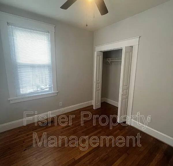 1514 Bainbridge St #A — Photo 6