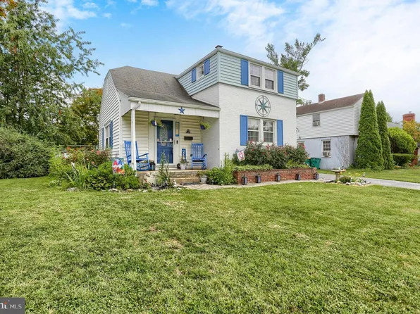 25 Maple Ave, Camp Hill, PA 17011