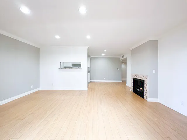 5452 Alvern Cir #104 — Photo 5