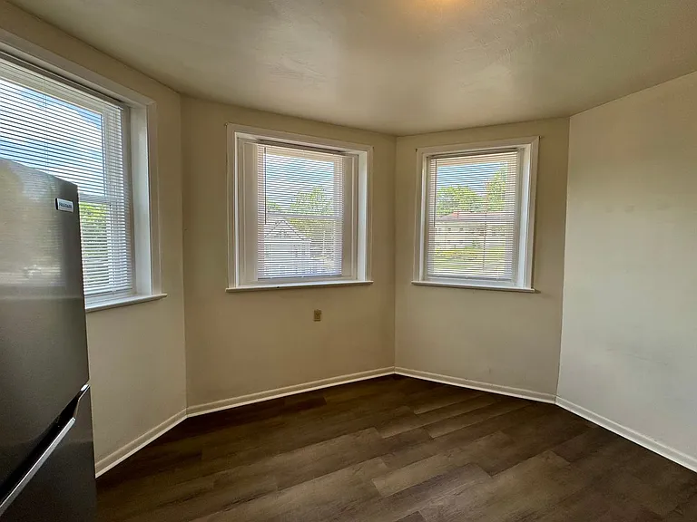 212 North Highland Avenue — Photo 31