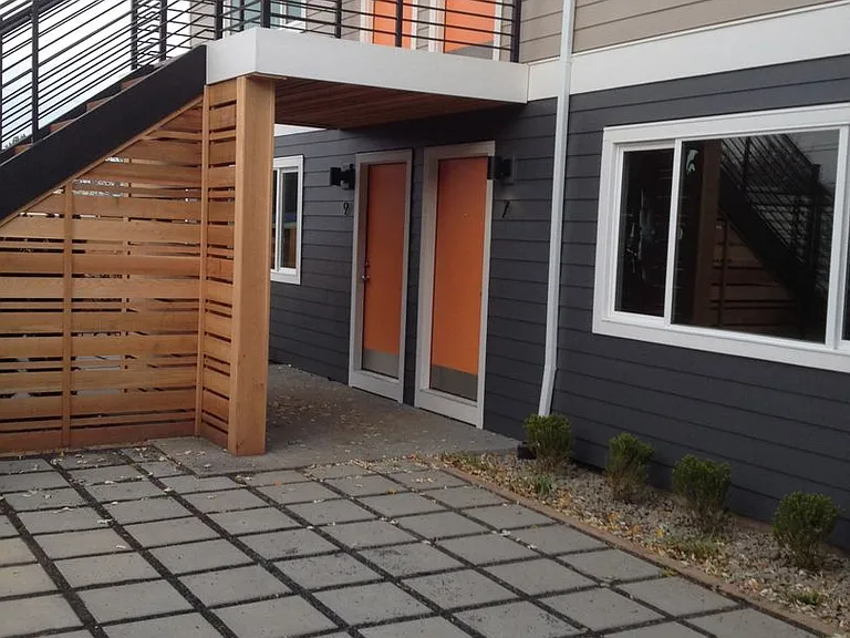 Woodstock Apartments — Photo 32