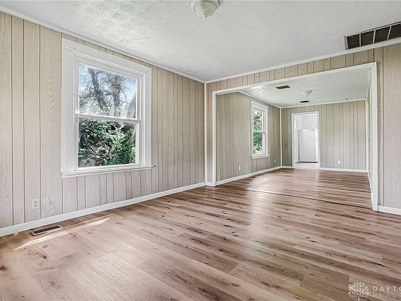 5th image of 201 S Kilmer St