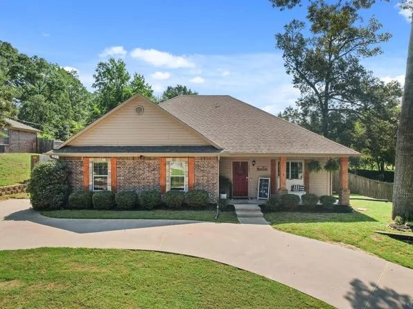 1703 Azalea St, Gilmer, TX 75644