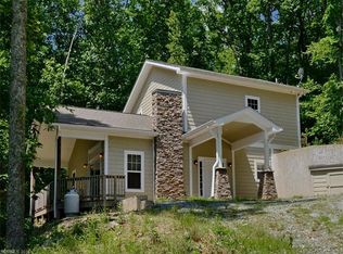 105 Dogwood Dr, Hendersonville, NC 28791