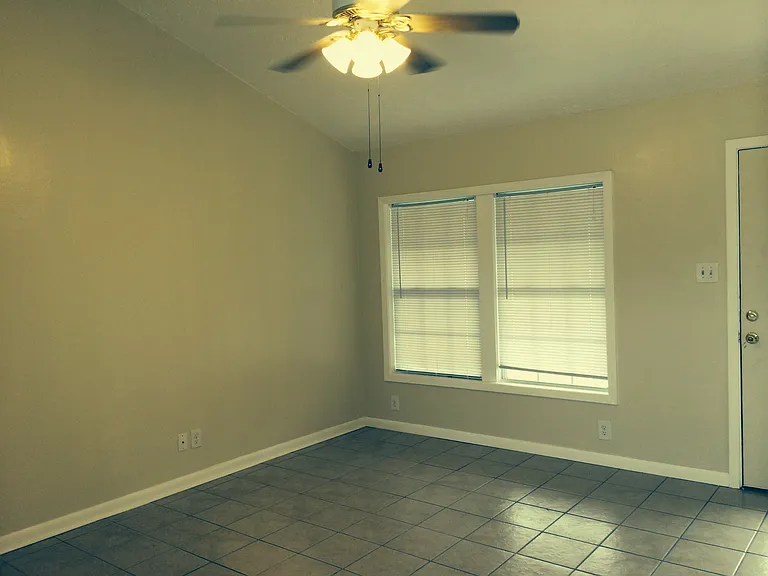 5200 Overbrook Dr #B — Photo 6