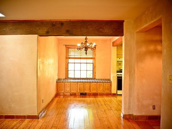 5th image of 702 Rosita St APT B