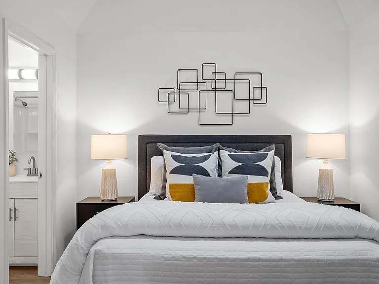 The Kenton Apartments — Photo 10