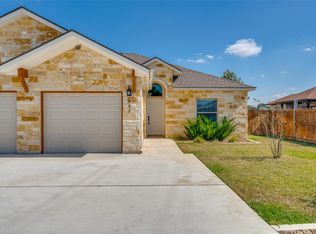 301 Navarro Way #29B, Seguin, TX 78155