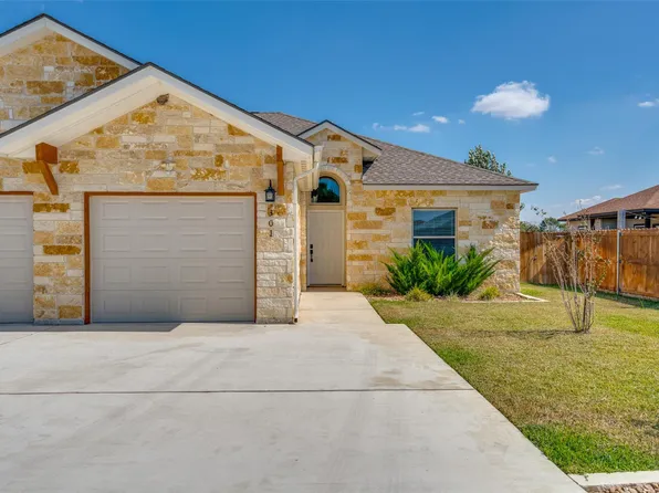 301 Navarro Way #29B, Seguin, TX 78155