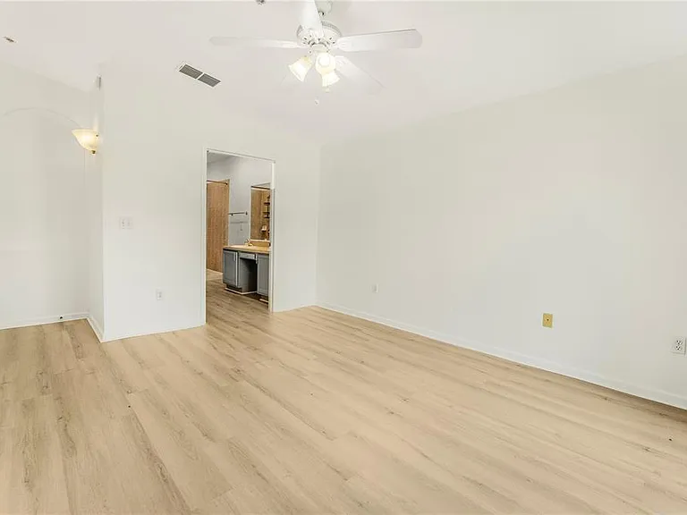 3351 Whitestone Cir #304 — Photo 8