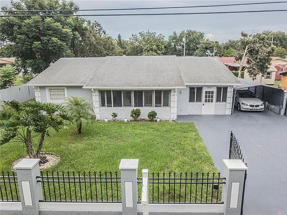4th image of 2853 Dudley Dr