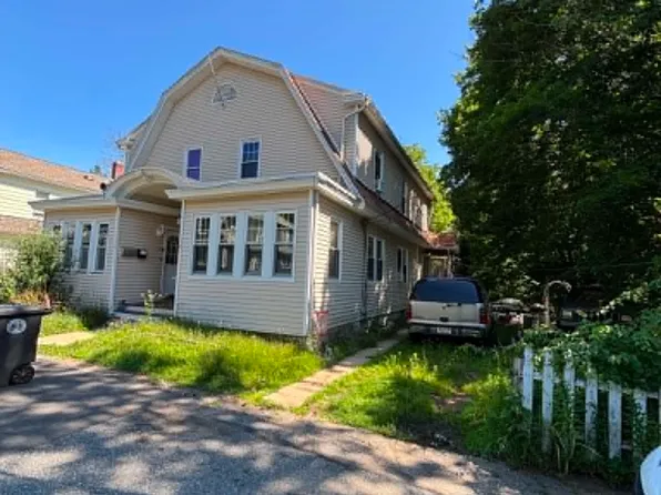 17-19 Coolidge Ave, Southbridge, MA 01550