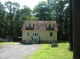 119 Frasier Ln, Stroudsburg, PA 18360