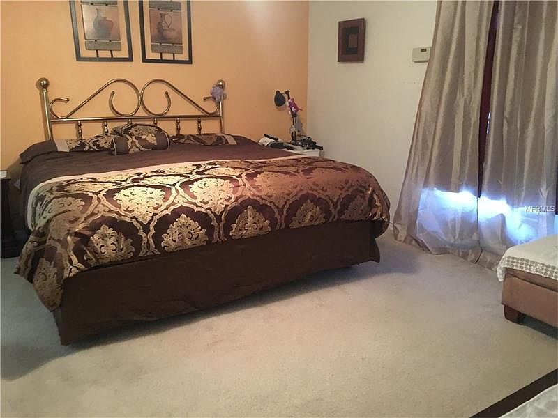 2nd image of 380 Kingfish Dr