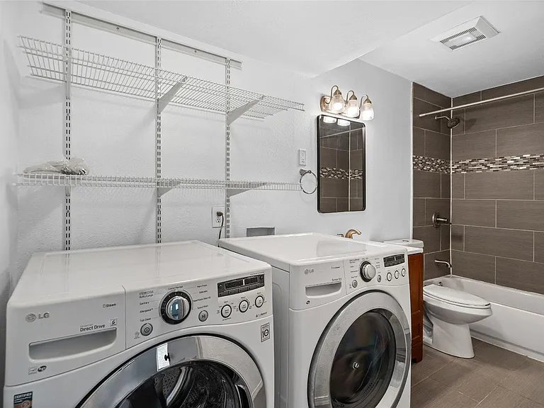 1504 Bridgeway Dr #B — Photo 14