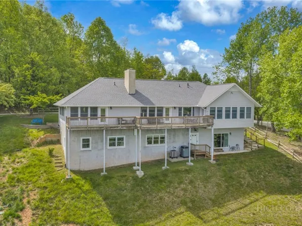 784 Alpine Drive, Seven Devils, NC 28604