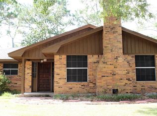 114 County Road 14, Liverpool, TX 77577