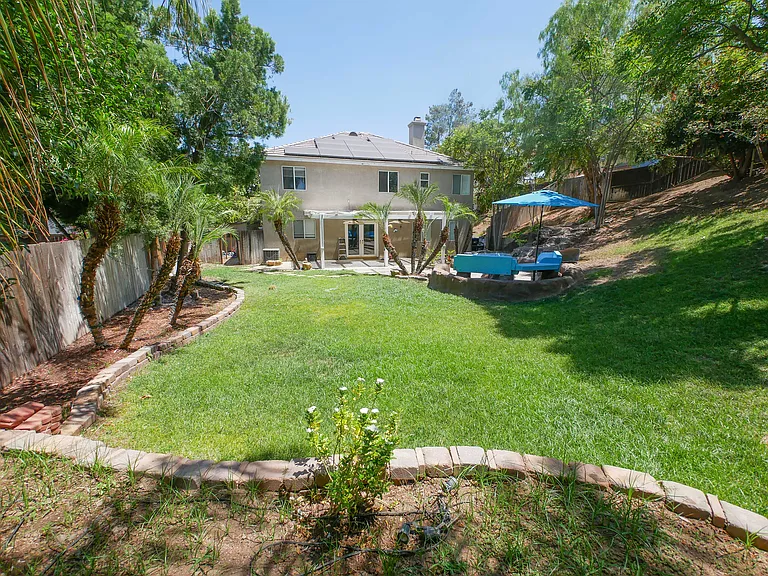 3476 Hawthorne Dr — Photo 21