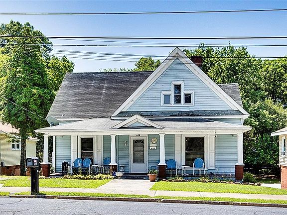 4th image of 622 Broad Ave