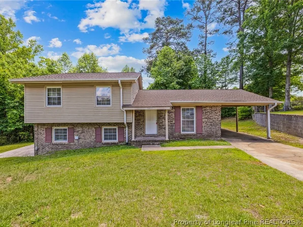 5467 Lazybrook Ct, Fayetteville, NC 28314
