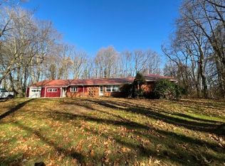 651 Sandy Hill Rd, Valencia, PA 16059