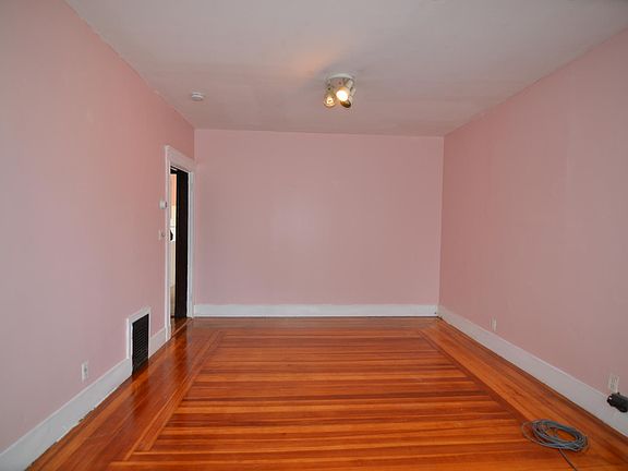 4th image of 125 Quincy St