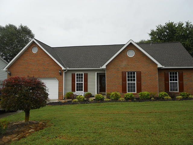 1st image of 547 Bushwood Dr