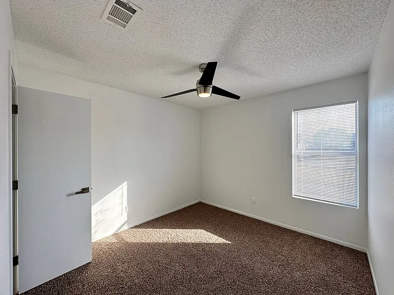 4403 Tidal Wave Dr — Photo 27