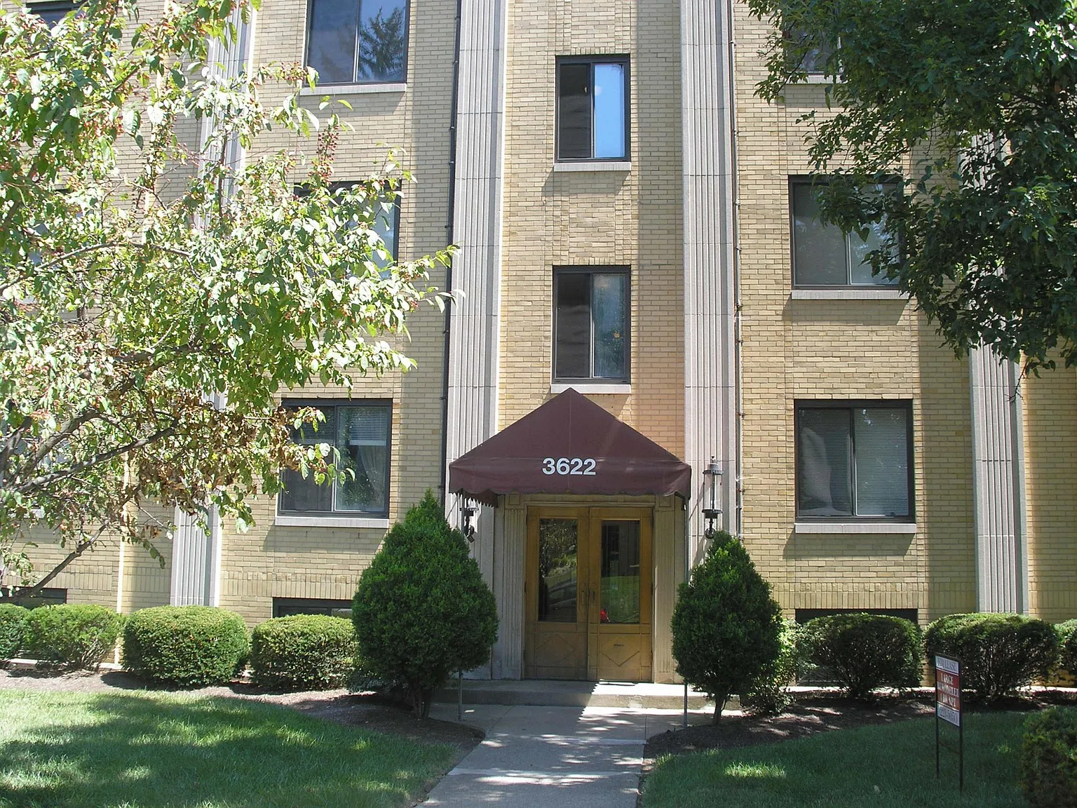 Rockwood Apartments — Photo 2