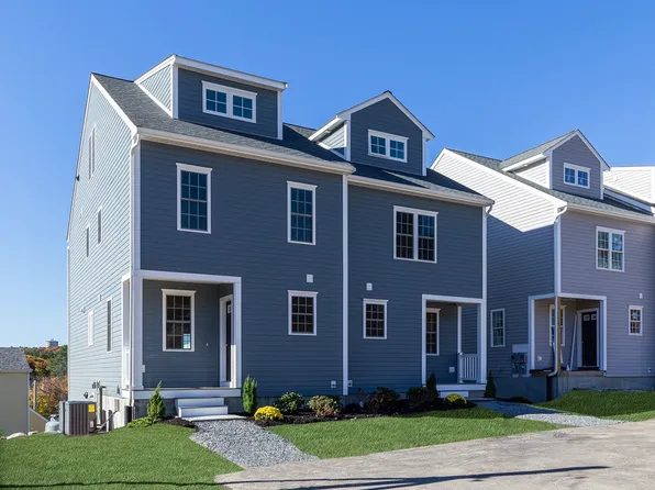 7 Hill St #12, Norfolk, MA 02056