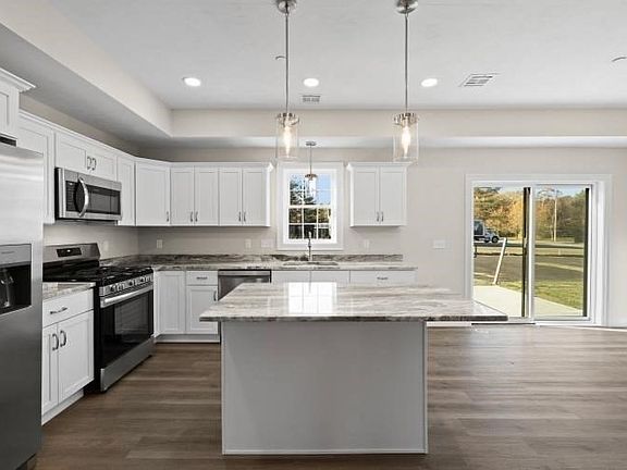 3rd image of 29 Johnson St #B