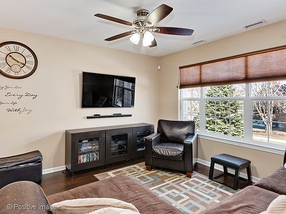 2nd image of 2672 Canyon Dr