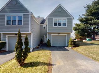 501 Brookhaven Ln, Woonsocket, RI 02895