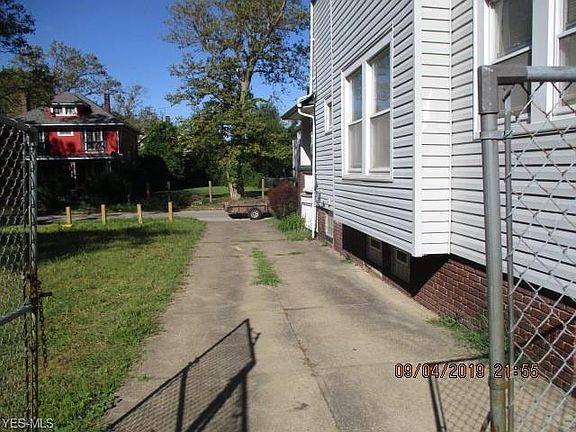 5th image of 1337 E 141st St