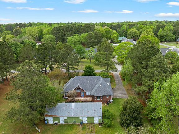 3rd image of 104 Little River Drive