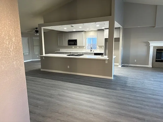13210 Tamarisk Rd — Photo 3