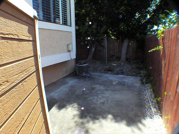 3rd image of 45 S Oak Ave APT 4