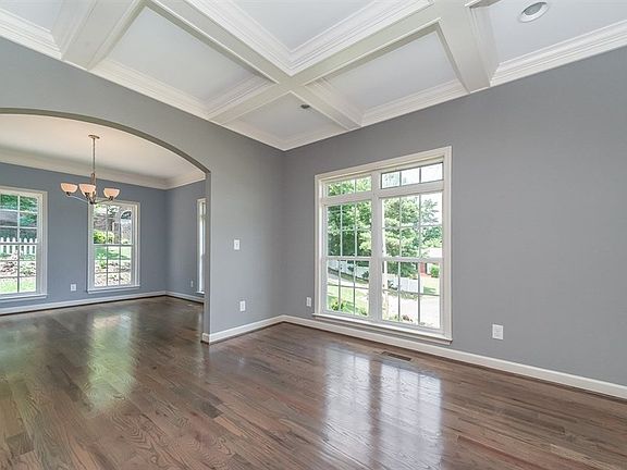 3rd image of 1309 Park Brook Cir