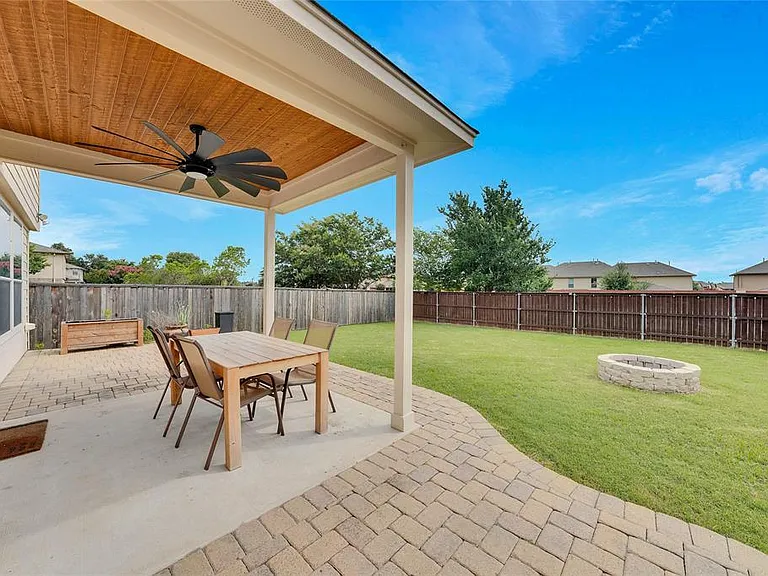 11129 Persimmon Gap Dr — Photo 31