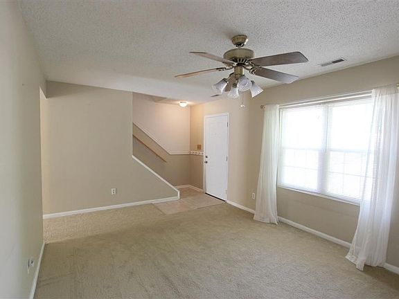 3rd image of 1006 London Company Way