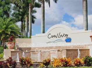 2679 Sunset Lake Dr, Cape Coral, FL 33909