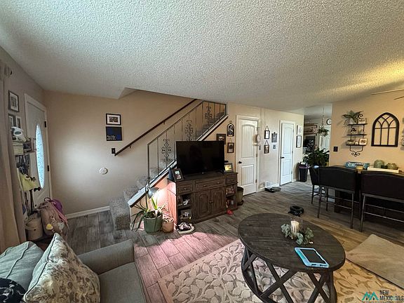 4th image of 1114 E Sanger St