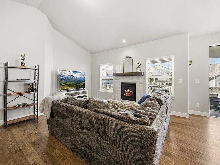 5029 Long Dr — Photo 6