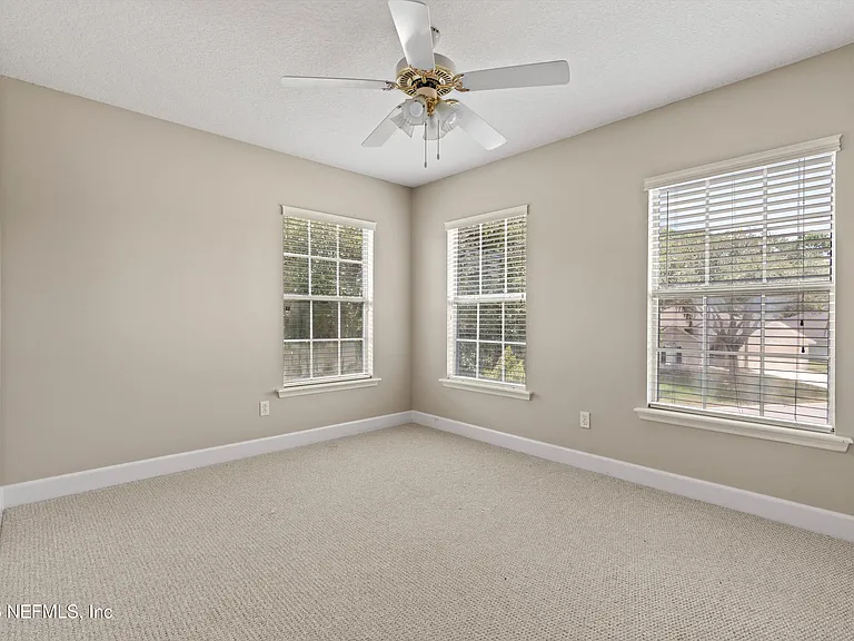 7610 Sentry Oak Cir W — Photo 21