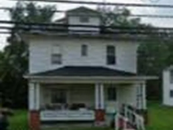 208 S High St, Port Matilda, PA 16870