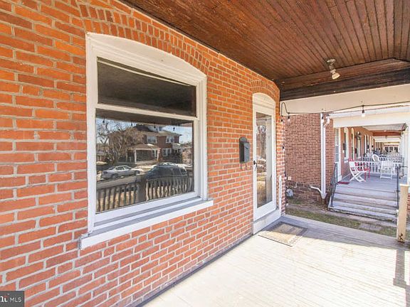4th image of 365 W Mount Vernon St